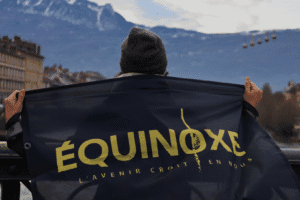 Banderole Équinoxe à Grenoble